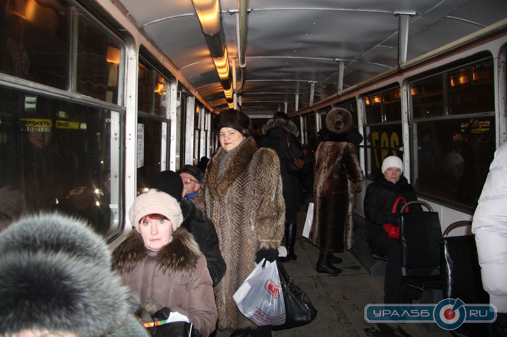 Дед Мороз сменил сани на трамвай