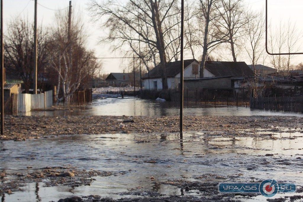 Наводнение в поселке Брацлавка, 19.04.2014 