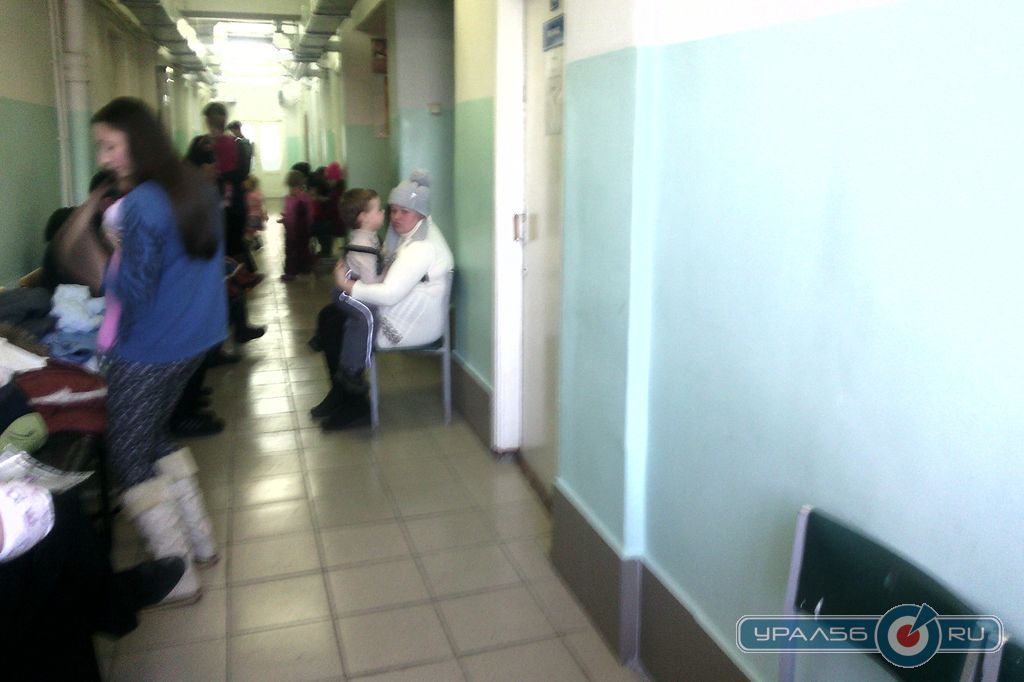 Очереди в детской поликлинике на улице Нефтяников