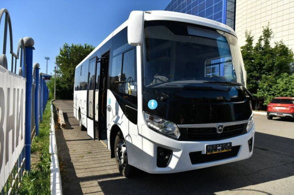 Спортивной школе олимпийского резерва № 2 Оренбурга купили новый автобус