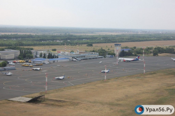 Взлетную полосу частного аэропорта Оренбурга отремонтирует государство. Оно же оплатит перевозку пассажиров в Орск