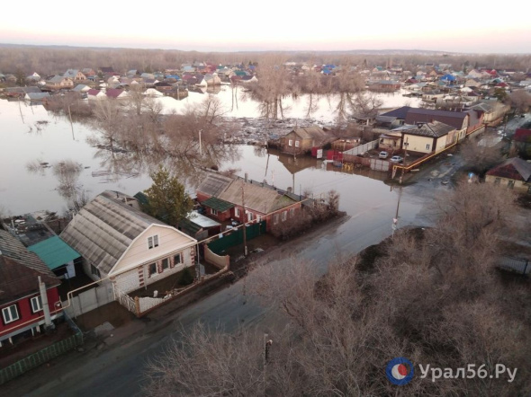 Семья с детьми из Орска через суд доказала, что проживала в затопленном доме