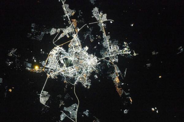 Командир отряда космонавтов Роскосмоса Олег Кононенко показал снимок ночного Оренбурга