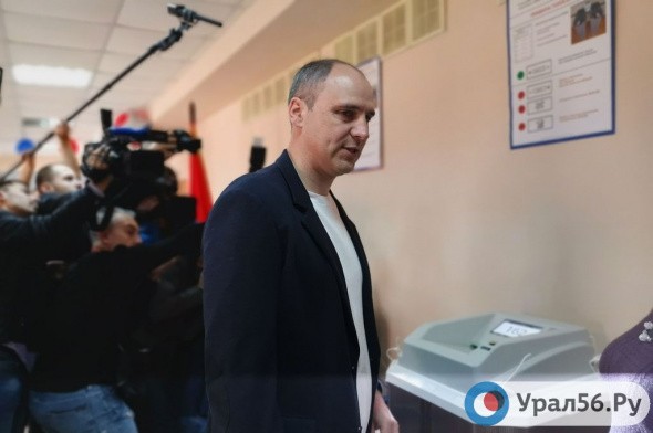 На выборах губернатора Оренбургской области лидирует Денис Паслер, подсчитано 99% голосов