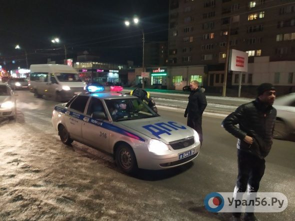 В Оренбурге в ДТП с тремя автомобилями на ул. Донгузской пострадал человек