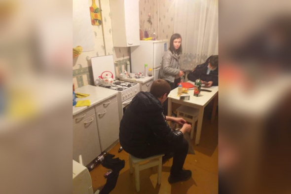 «Шум, крики, отборный мат и плач ребенка»: Жертва домашнего насилия из Бугуруслана оказалась замешана в конфликте с соседями