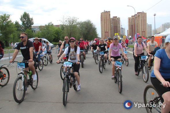 В Оренбурге прошел большой спортивный праздник Всемирный день велосипедиста