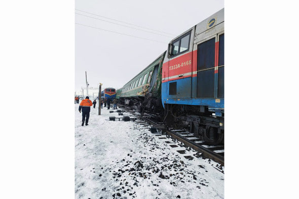 В Актюбинской области поезд Бишкек-Самара столкнулся с локомотивом 