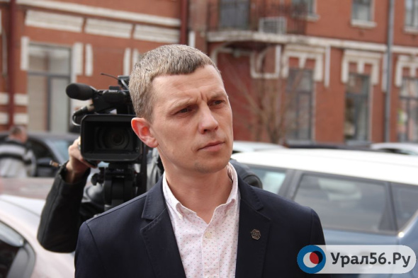 В суд направлено дело экс-руководителя УЖКХ администрации Оренбурга Анатолия Байкарова. В чем его обвиняют? 