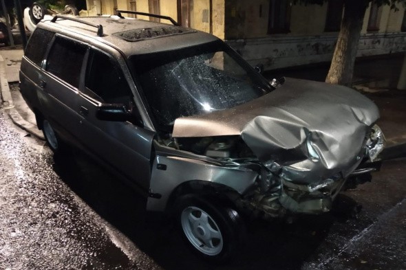 Ночное ДТП в Оренбурге: аварию спровоцировала 19-летняя девушка-водитель ВАЗ-2111