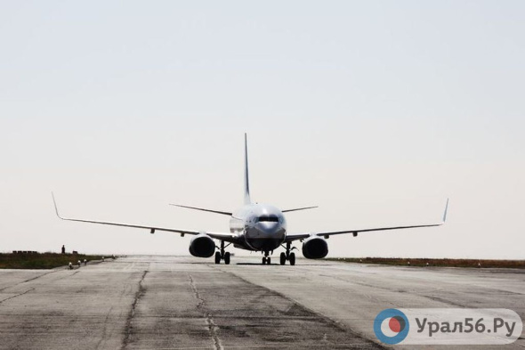 Самолет Уфа-Анталья сел в Оренбурге из-за плохого самочувствия пассажира 