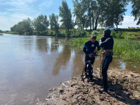 Под Соль-Илецком во время купания в речке пропали два подростка 