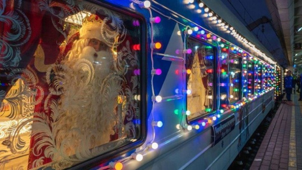 Раскупленные в считанные минуты билеты на Поезд Деда Мороза еще могут появиться в продаже 