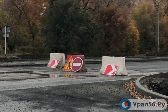 В Орске оштрафовали подрядчика за неправильные дорожные знаки при ремонте по БКАД