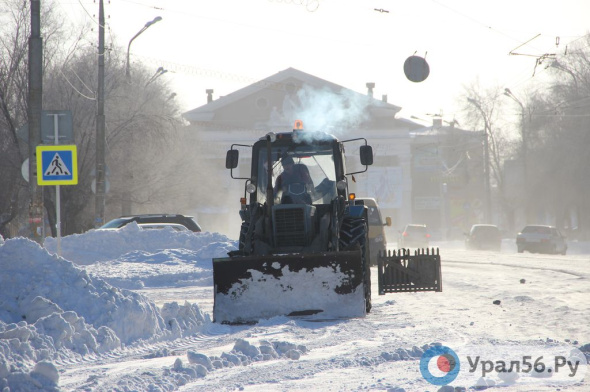 Площадь Орска в 2,4 раза больше Оренбурга, но снега вывозят в 55 раз меньше