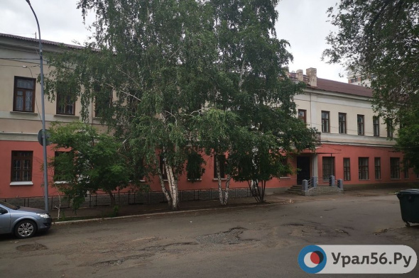 Здание «Беловской тюрьмы» в Оренбурге, которое передали Музкомедии, два года назад пытались продать с молотка