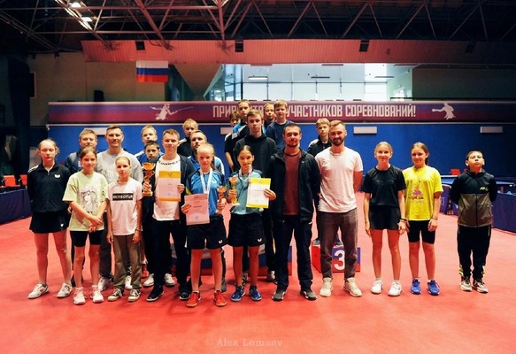 Команда из Оренбургской области победила в первенстве России по настольному теннису