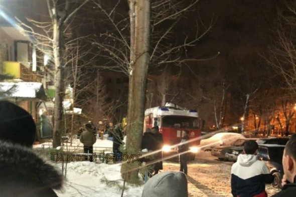 В ночном пожаре в Оренбурге погиб человек