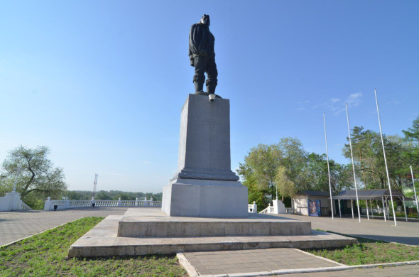 К реставрации памятника Чкалову в Оренбурге приступят со следующей недели