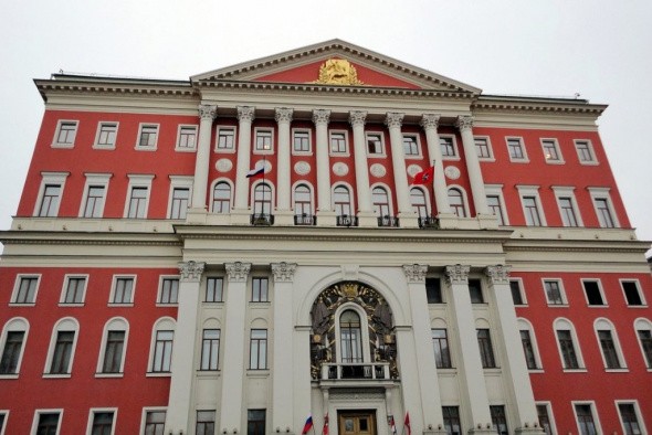 В Москве пожилых и людей с хроническими заболеваниями отправили на самоизоляцию из-за коронавируса