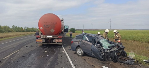 В ДТП с бензовозом на трассе в Сорочинском городском округе погиб водитель легкового автомобиля