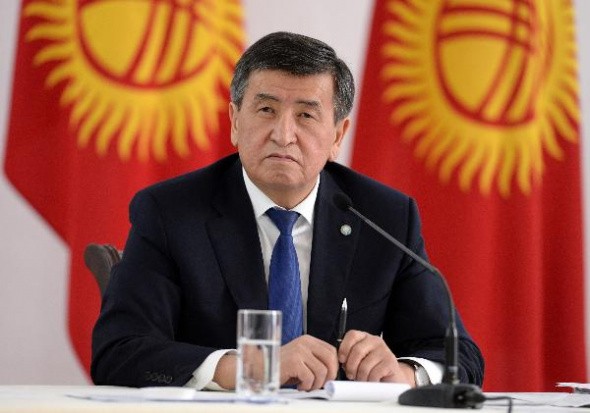 Президент Киргизии Сооронбай Жээнбеков решил уйти в отставку после признания итогов выборов недействительными
