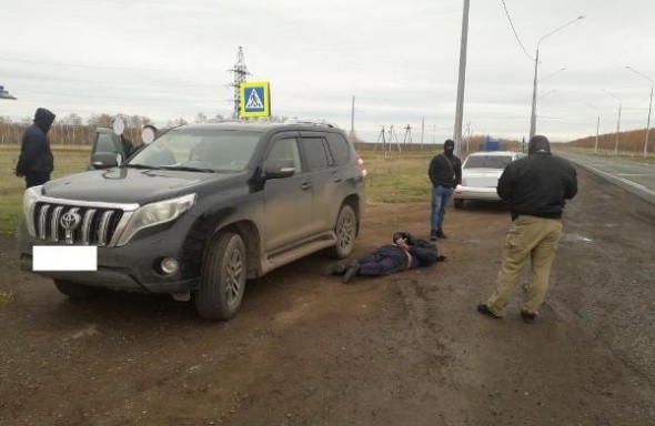 Мошенники из Краснодарского края, Самарской и Оренбургской областей инсценировали драки и похищали деньги у бизнесменов