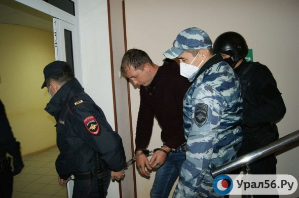 Александр Лазарев, обвиняемый в тройном убийстве студенток из Гая, останется под стражей до 30 июня