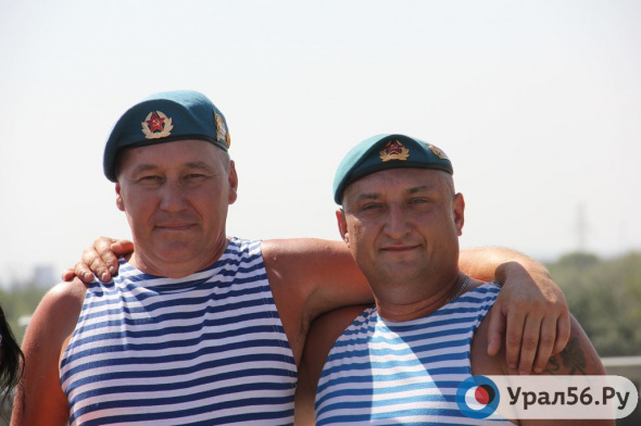 Сегодня оренбургские десантники празднуют День ВДВ