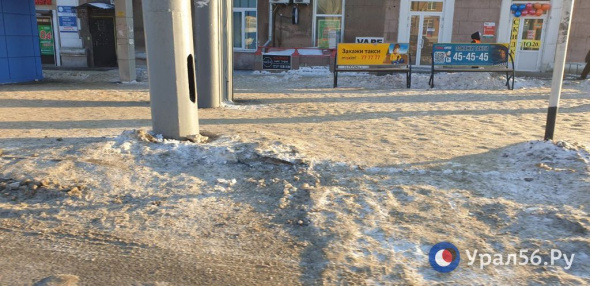 Глава Орска дал задание коммунальщикам внимательно мониторить жалобы жителей на наледь и снежные валы