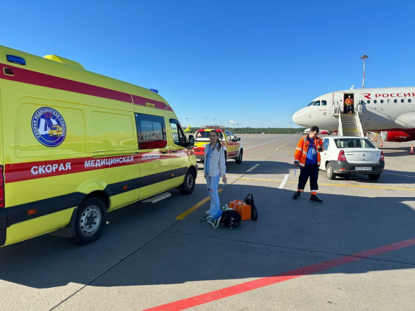 Четырех младенцев из Оренбургской области перевезли авиацией в больницы других городов 