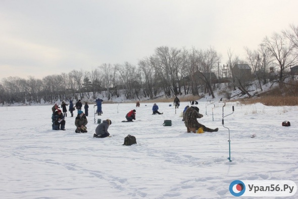 В Оренбурге состоялись соревнования по зимней рыбалке
