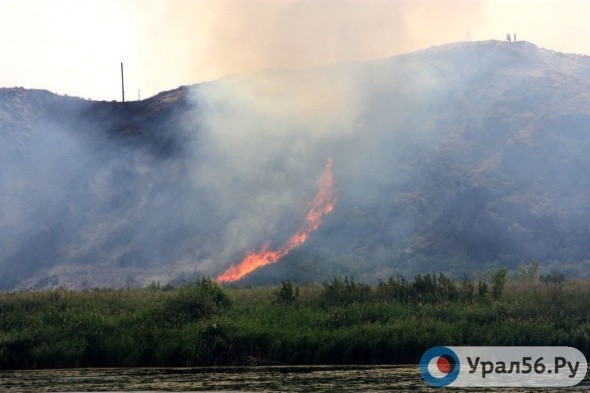 На востоке Оренбургской области зафиксировано 3 очага природных пожаров