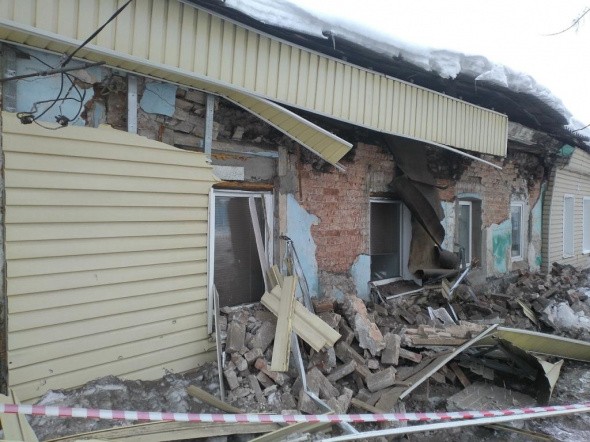 В Оренбурге обрушилась стена 100-летнего дома