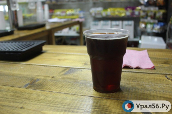 В Оренбурге могут запретить круглосуточную продажу алкоголя в «наливайках». Как будет работать закон?