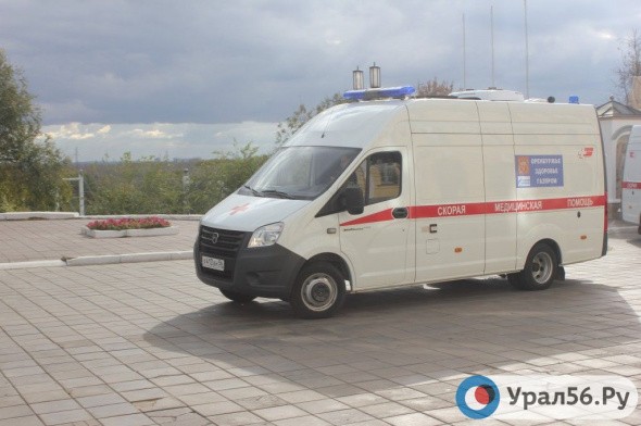 8 жителей одной улицы в Соль-Илецке госпитализировали с пневмонией