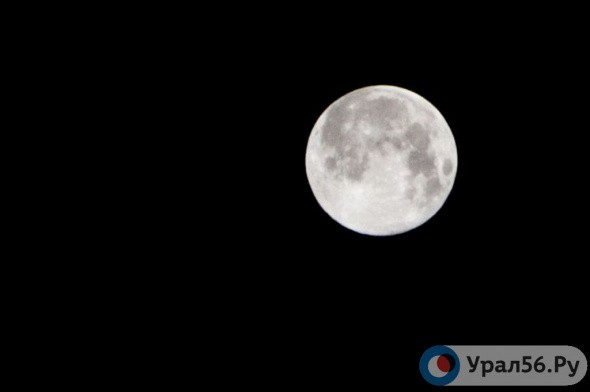 В ночь на 11 января жители России увидят полутеневое затмение Луны