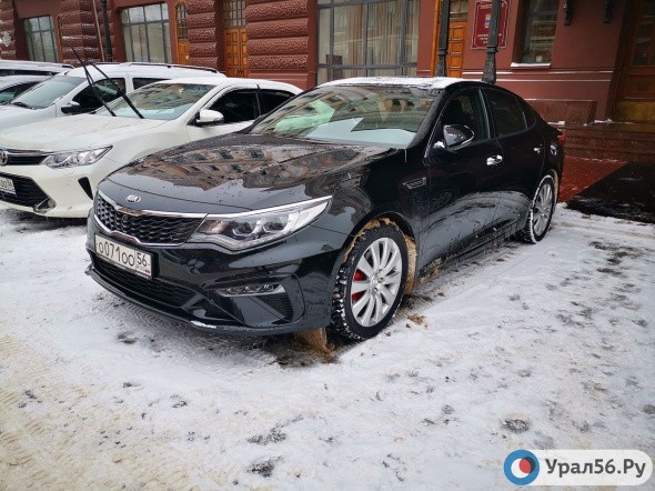 Администрация Оренбурга купила почти за 2 млн рублей автомобиль для спикера горсовета